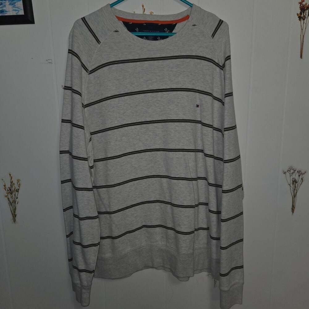 Tommy Hilfiger Men's Striped Crew Neck Pullover Long Sleeve Sweater Gray